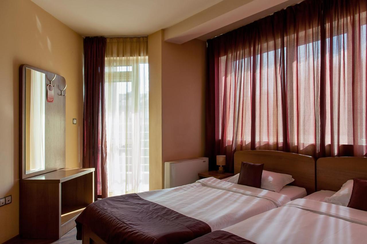 Family Hotel Gerdjika Plowdiw Exterior foto
